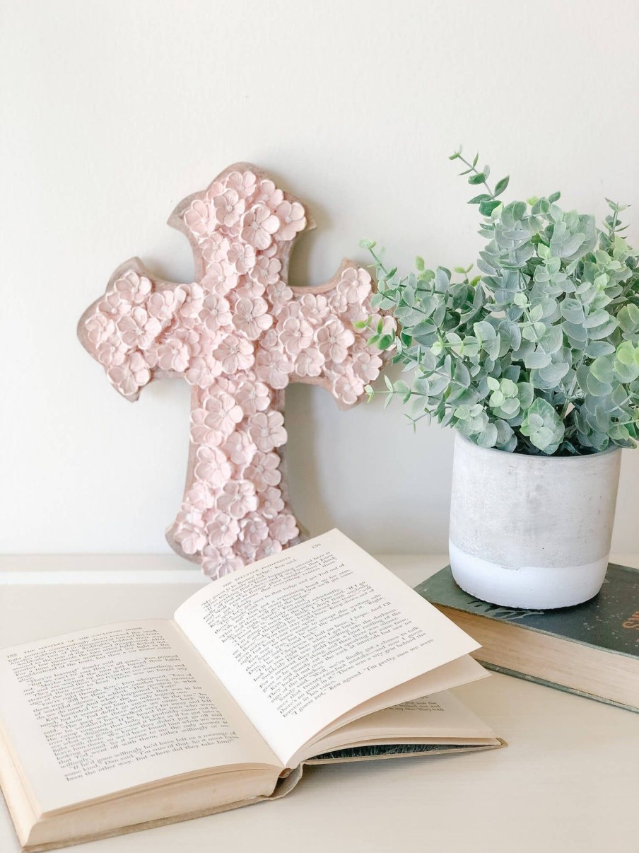 Home Decor Dickson's | Floral Cross