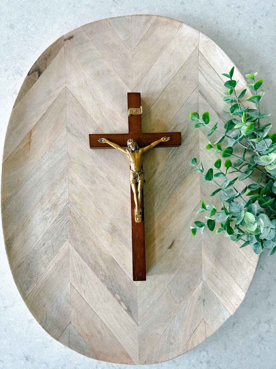 Home Decor Hirten | Walnut Wood Crucifix