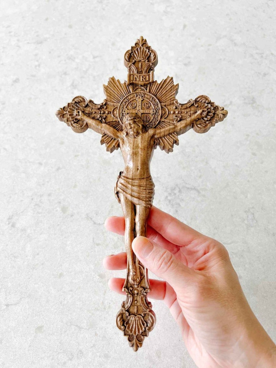 Home Decor Arsen | Carved Wooden Crucifix