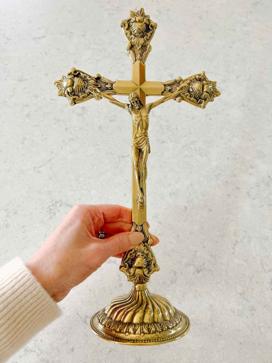 Home Decor Goldscheider of Vienna | Standing Crucifix Grande - Polished Brass