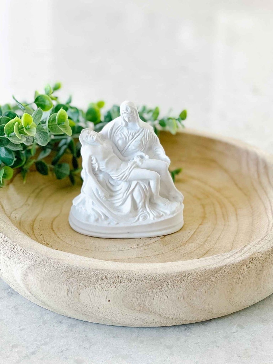 Home Decor Huang | Pieta Statue